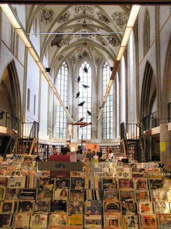 The Walburgskerk is now a library