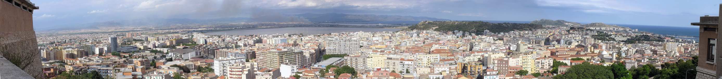 The nice panorama of Cagliari from the Pinacoteca Nazionale (scroll to the right to see the full picture)