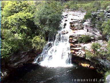 Cachoeira do Diabo falls from above
