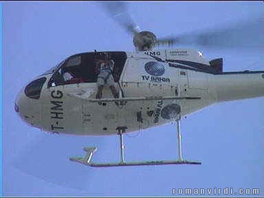 TV Bahia's Cameraman filming Carnival from above