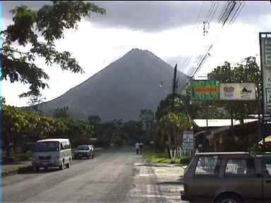 Cloud free Volcan Arenal from Fortuna