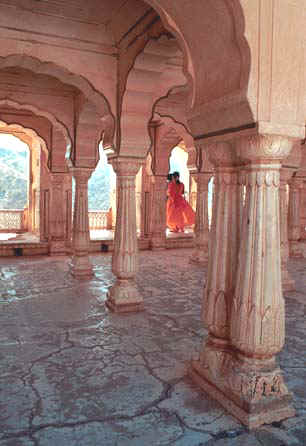 An airy hallway at Ambar Palace