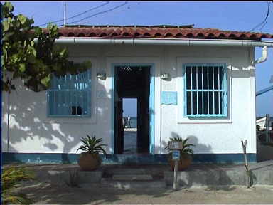 You can see right through this beachfront house to the sea!!!