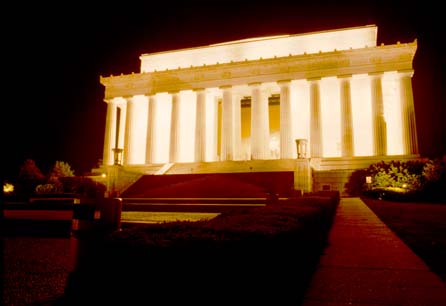 The Lincoln Memorial at night